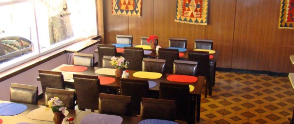 Restaurant & Bar